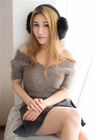 女仆扒开㊙️让客人爽